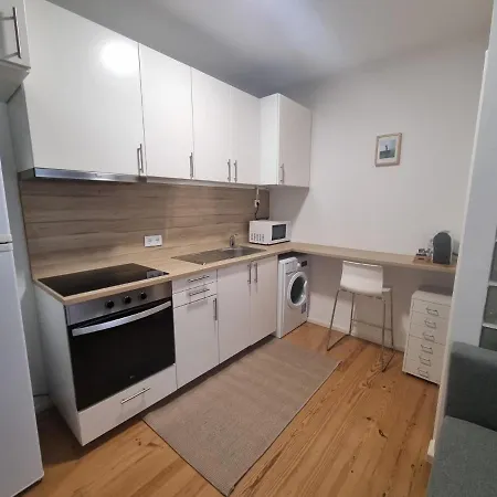 Apartment Leaf House